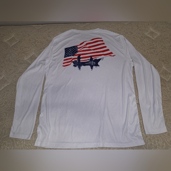 A Reel Life long sleeve t-shirt in a Men's medium.  EUC. Fishing gear. - Picture 4 of 5